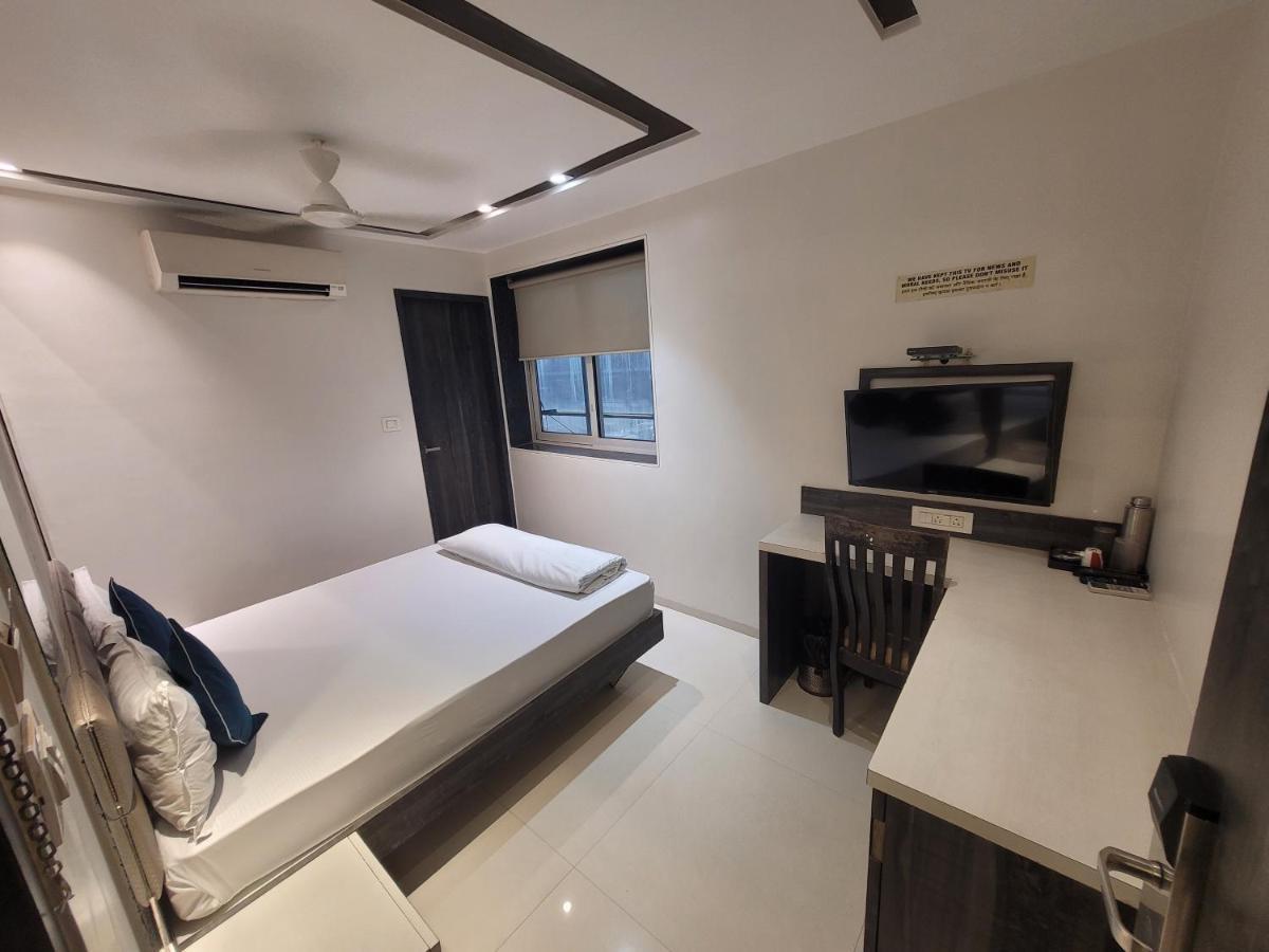 Heritage - Near Trade Center, Visa Consulate Bkc 3* Bombay