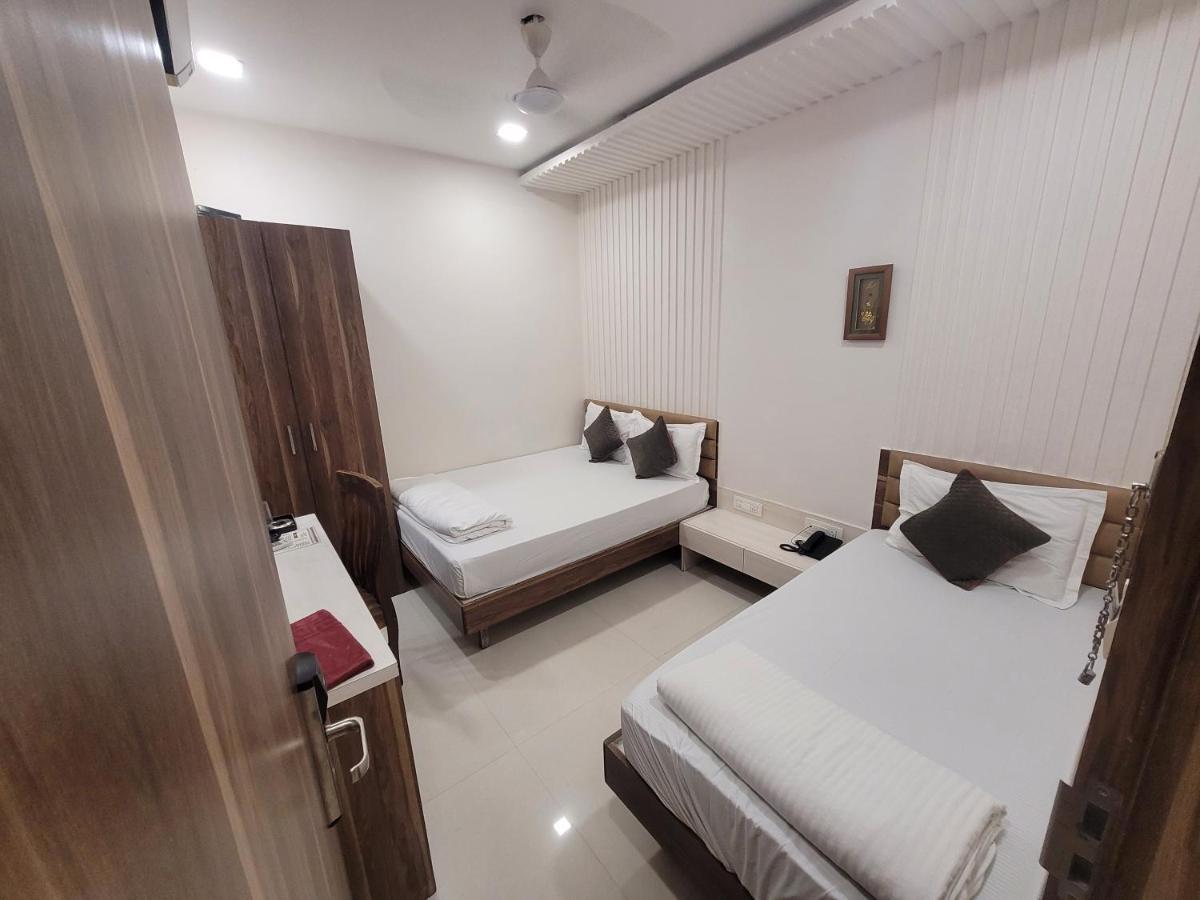Heritage - Near Trade Center, Visa Consulate Bkc Hotel Bombay